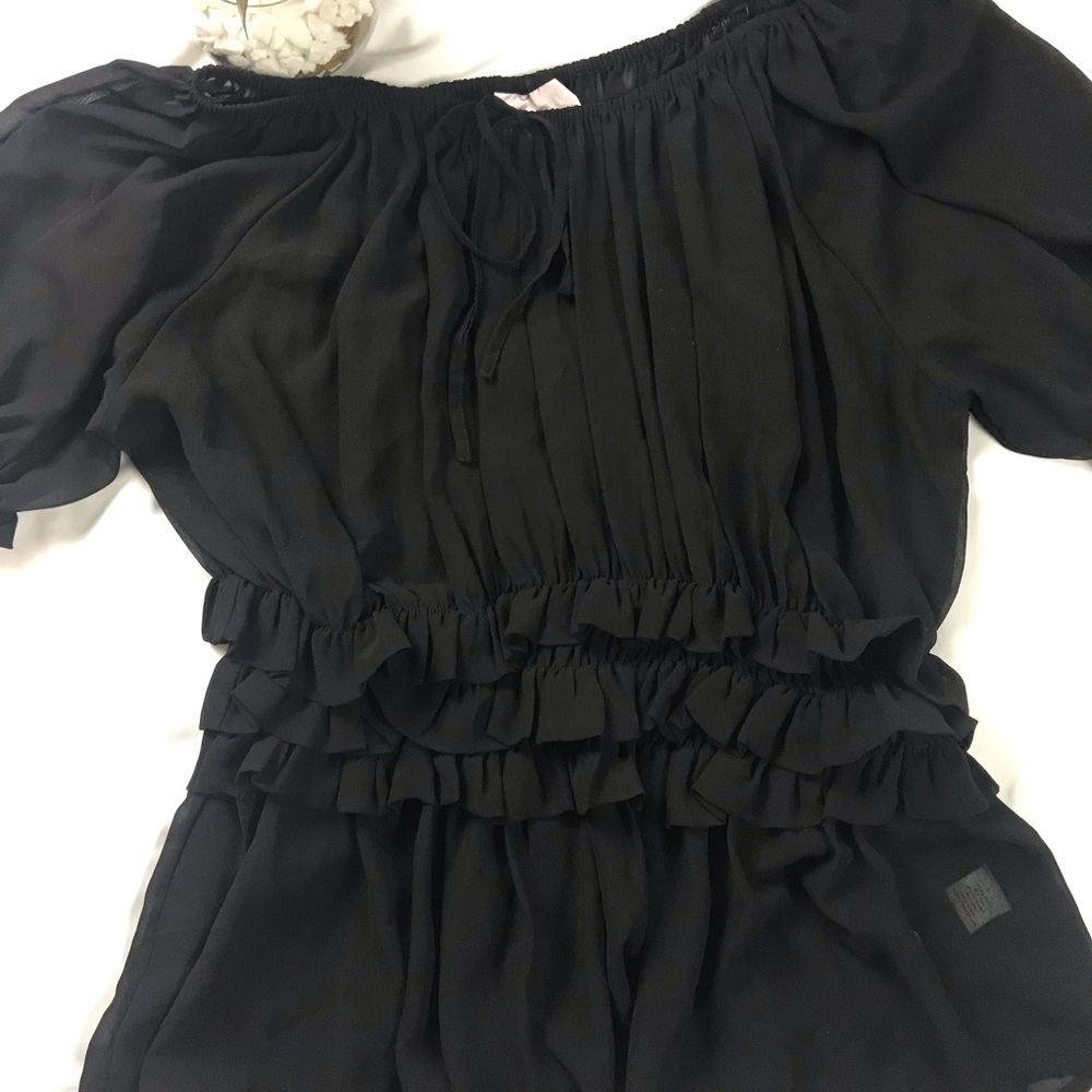 Black Sheer Ruffle Top Size Large - Picture 2 of 7